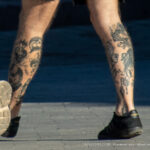Хулиганские хендпоук тату внизу ног парня -Уличная тату-street tattoo-tatufoto.com 5