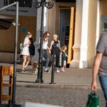 колоритная девушка с огромным количеством татуировок на теле шее и лицеmm - Уличная тату 22062022 №150 - tatufoto.com