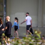 молодые парень и девушка с большим количеством татуировок на теле51 - Уличная тату 22062022 №350 - tatufoto.com