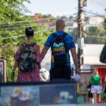 мужчина с тату иероглифы и тату надписями на руке46 - Уличная тату 22062022 №415 - tatufoto.com