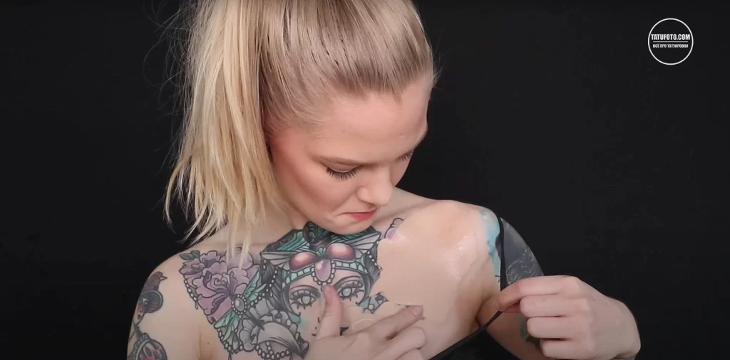 Как и чем временно скрыть татуировку косметикой 16.08.22 №0014 - tatufoto.com