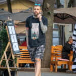 Тату с Ганешей и узорами в тату рукавах у молодого парня с бородой 3 tatufoto.com - уличная тату
