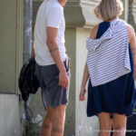 Татуировка прорванный забор сеткой и закат у моря на руке у девушки 5 tatufoto.com - уличная тату