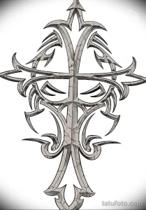 Фото тату креста в стиле blackwork с геометрическими элементами. Эскиз татуировки с использованием черных линий и теней, создающий эффект объема.