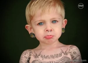 фото - В Нью-Йорке арестовали мать за татуировку сына 23.11.22 №0005 - tatufoto.com