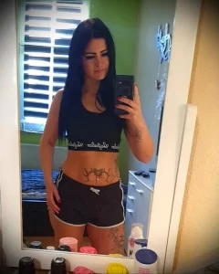 Современная женская татуировка на фото 03.01.23 №0001 - tatufoto.com