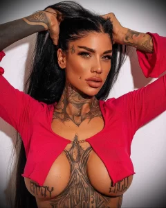 Современная женская татуировка на фото 03.01.23 №0083 - tatufoto.com