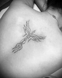 Современная женская татуировка на фото 03.01.23 №0131 - tatufoto.com