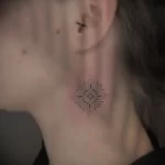 Фото пример тату на шее 23.01.23 №0093 - tatufoto.com