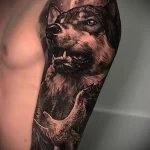 Фото пример татуировки с рисунком волка 24.01.23 №0003 - tatufoto.com