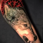Фото пример татуировки с рисунком волка 24.01.23 №0239 - tatufoto.com
