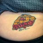 Фото пример татуировки с рисунком пирога 24.01.23 №0138 - tatufoto.com
