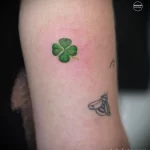 Фото рисунка татуировки клевер для денег 18.01.23 №0017 - tatufoto.com