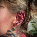 Фото рисунка татуировки на ухе 11.01.23 №0016 - tatufoto.com