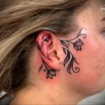 Фото рисунка татуировки на ухе 11.01.23 №0242 - tatufoto.com