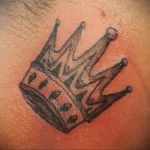 Фото тату корона на шее 23.01.23 №0016 - tatufoto.com
