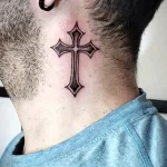 Фото тату крест на шее 23.01.23 №0002 - tatufoto.com