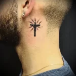 Фото тату крест на шее 23.01.23 №0015 - tatufoto.com