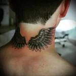 Фото тату крылья на шее 23.01.23 №0023 - tatufoto.com