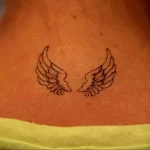 Фото тату крылья на шее 23.01.23 №0034 - tatufoto.com