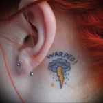 Фото тату молния на шее 23.01.23 №0005 - tatufoto.com