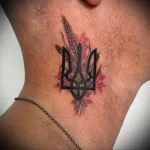 Фото тату на шее мужские 23.01.23 №0045 - tatufoto.com