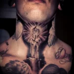 Фото тату на шее мужские 23.01.23 №0054 - tatufoto.com