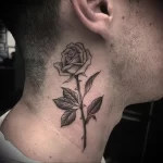 Фото тату роза на шее 23.01.23 №0010 - tatufoto.com