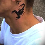 Фото тату скорпион на шее 23.01.23 №0005 - tatufoto.com