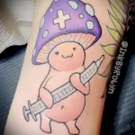 Смешная татуировка с грибком Медиком у которого шприц в руках - tatufoto.com 110223 - 128
