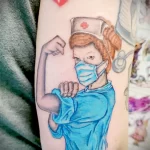 Татуировка медсестра показывает бицушку - tatufoto.com 110223 - 149