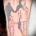Татуировки медработник и ребёнок держится за руки - tatufoto.com 110223 - 194