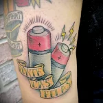 рисунок татуировки с двумя батарейками и надписями - tatufoto.com 180223 - 030