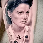 рисунок татуировки с медсестрой и из кинофильма на левой ноге - tatufoto.com 110223 - 090