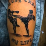 татуировка Схватка двух бойцов Муай Тай и надпись Муай Тай моя жизнь - tatufoto.com 05022023