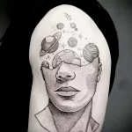 рисунок татуировки Космос в голове