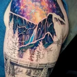 рисунок татуировки горы и космос
