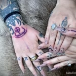 татуировки со скандинавскими рунами на руках у девушек - tatufoto.com 080323 - 146