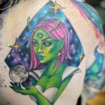 цветной рисунок татуировки с зелёной инопланетянкой из фильма Стражи Галактики