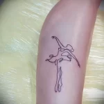 рисунок татуировки тонкая линией танцовщица внизу ноги - tatufoto.com 230423 - 080