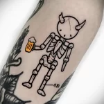 смешной рисунок татуировки скелет с кружкой пива - tatufoto.com 200423 - 084