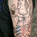 татуировки с девушкой у которой в правой руке бокал пива - tatufoto.com 200423 - 091