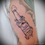 чёрно-белый рисунок татуировки с бутылкой пива и надписью ещё одно пожалуйста - tatufoto.com 200423 - 105