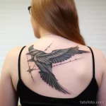 Sparrow beautiful drawing of a tattoo on the hum bef ce eafdcc _1_2_3 221123 tatufoto.com