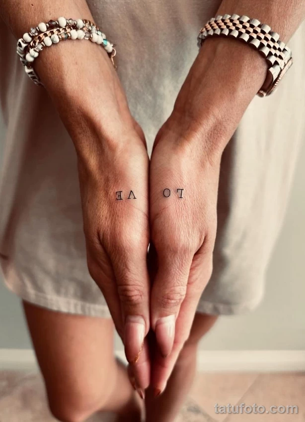 Шарна Берджесс – новый рисунок татуировки в честь сына - фото для tatufoto.com 5
