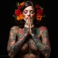 A guide to identifying the first signs of tattoo fad dff eac b af efeaa _1_2 051223 tatufoto.com