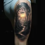 Example of a beautiful tattoo on the body A lantern aedab b bd fbcc 011223 tatufoto.com