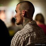 Как долго существуют тату Man with a tattoo at a public hearing on tattoo regu ad bec c bafc beddf _1 - 251223 tatufoto.com 056