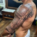Как долго существуют тату Man with a tattoo depicting an ancient scroll sty aff bf da a dacf _1 - 251223 tatufoto.com 060