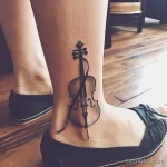 Рисунок тату с виолончелью - The cello tattoo on her ankle was a conversation sta dabe ffe c fcf _1 - 291223 tatufoto.com 183